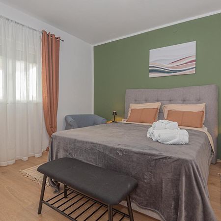 Donje Polje Guest House "The View" - With A Pool מראה חיצוני תמונה